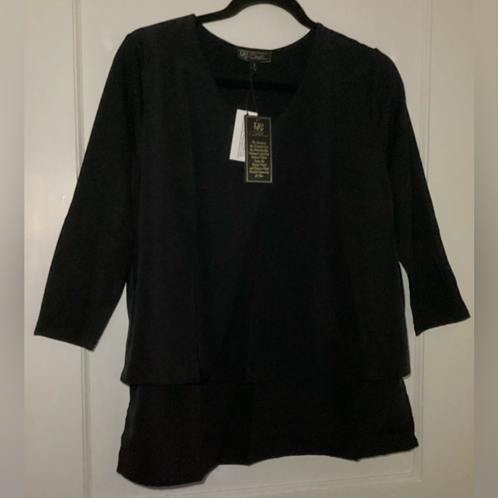 DG2 by Diane Gilman Black 3/4 Sleeve Top